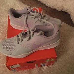 Nike City Trainer Running Shoes, Brand new!!!
